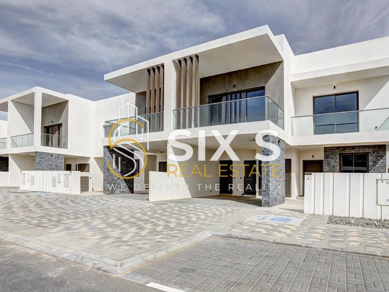 3BR Single Row | Premium Villa | End Unit