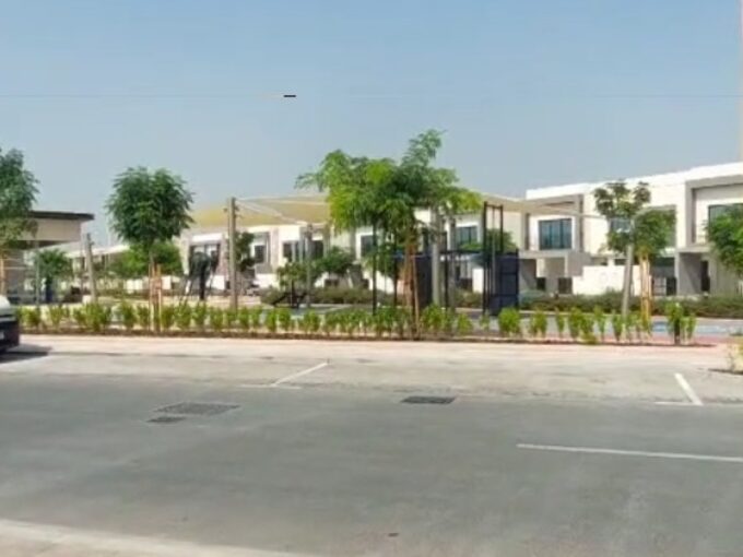 Spacious 4BR Villa | Vacant | Prime Location