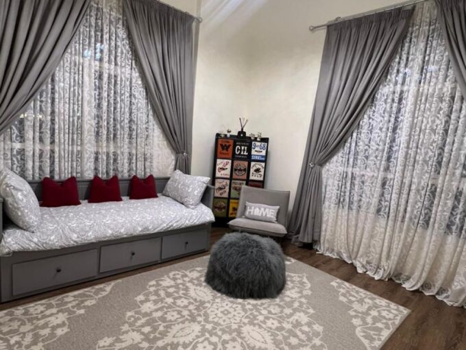 Family‑Friendly 2BR | Large Layout | Heart of Yas