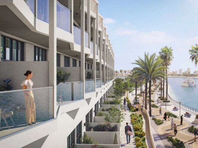 Canal View | Great investment | Balcony